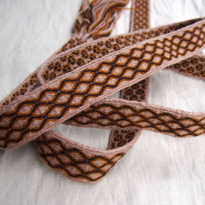 Krajka tkana na tabliczkach, A23b_Tv1