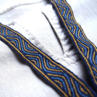 Brettchengewebte Borte aus Wolle, A34b_Fv1