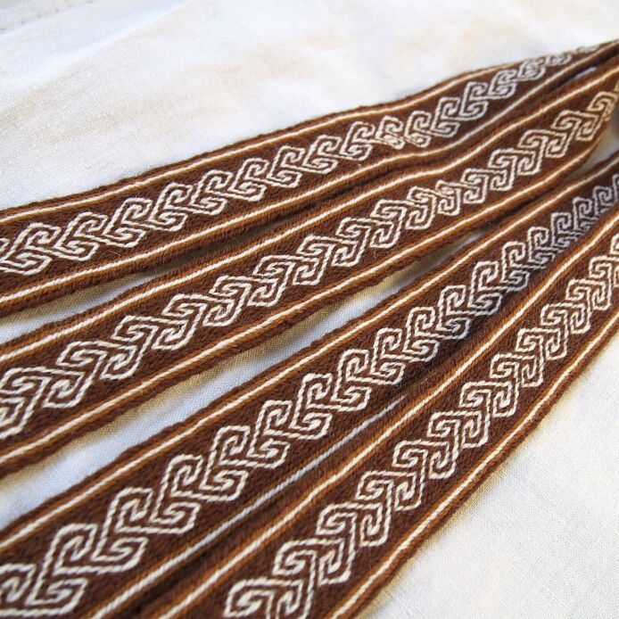 Krajka tabliczkowa - pas,  B03_Tv1