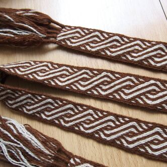 Krajka tabliczkowa - pas, C18_Tv1