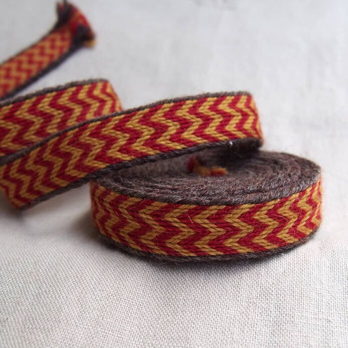 Brettchengewebte Borte aus Wolle, A46_Fv1