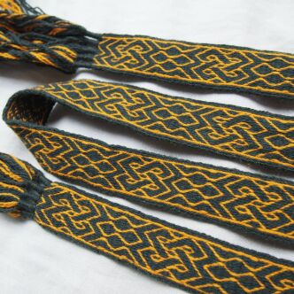 Krajka tabliczkowa - pas, D28_Tv7