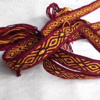 Krajka tabliczkowa z wełny, D24_Tv1