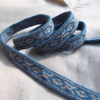 Brettchengewebte Borte aus Wolle , A04_Fv2