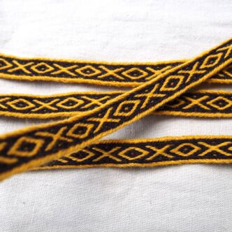 Krajka tkana na tabliczkach, T02_Tv5