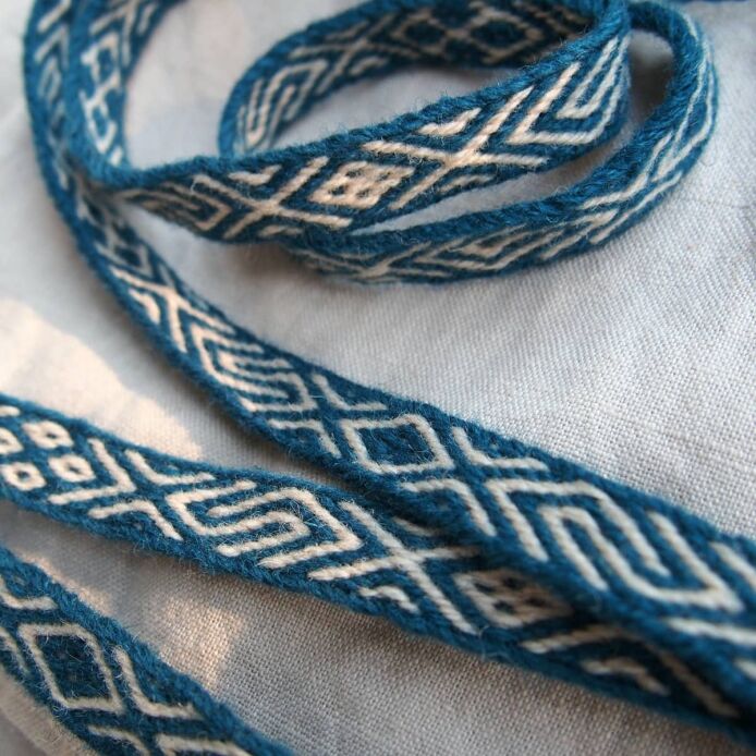 Krajka tkana na tabliczkach, wzór z Vestrum, T16_Tv1