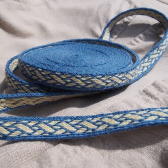 Brettchengewebte Borte aus Wolle, C04_Fv1