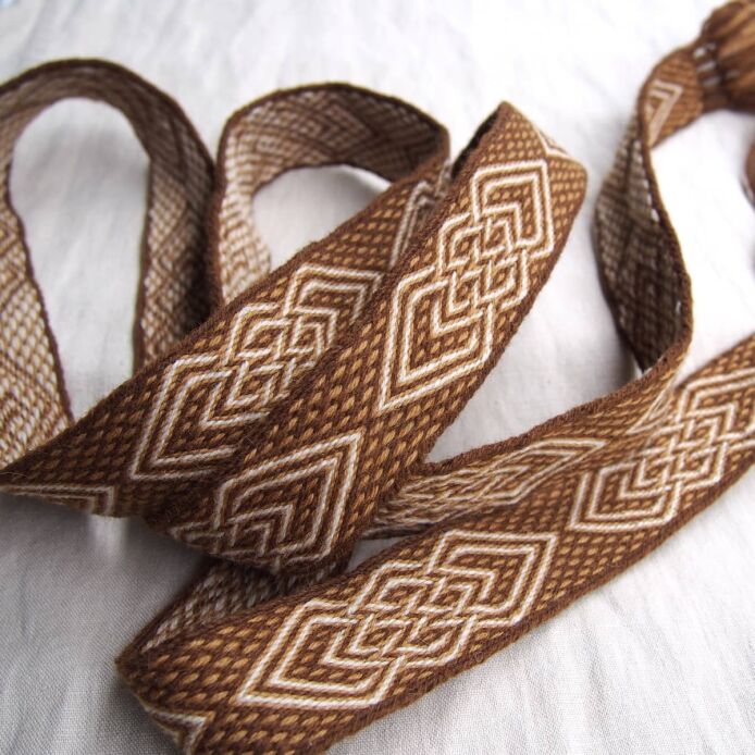 Krajka tabliczkowa pas, D55_Fv1